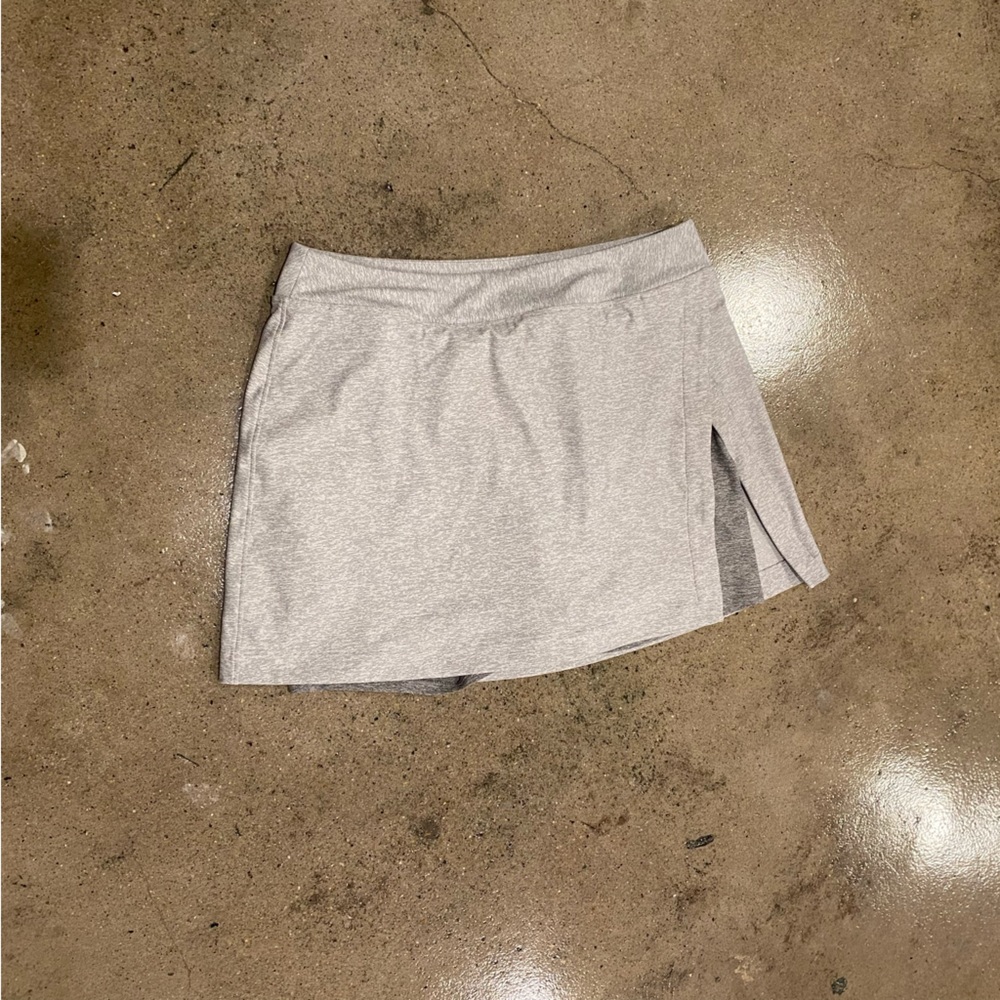 Outdoor Voices Court Skort Size Large in Grey